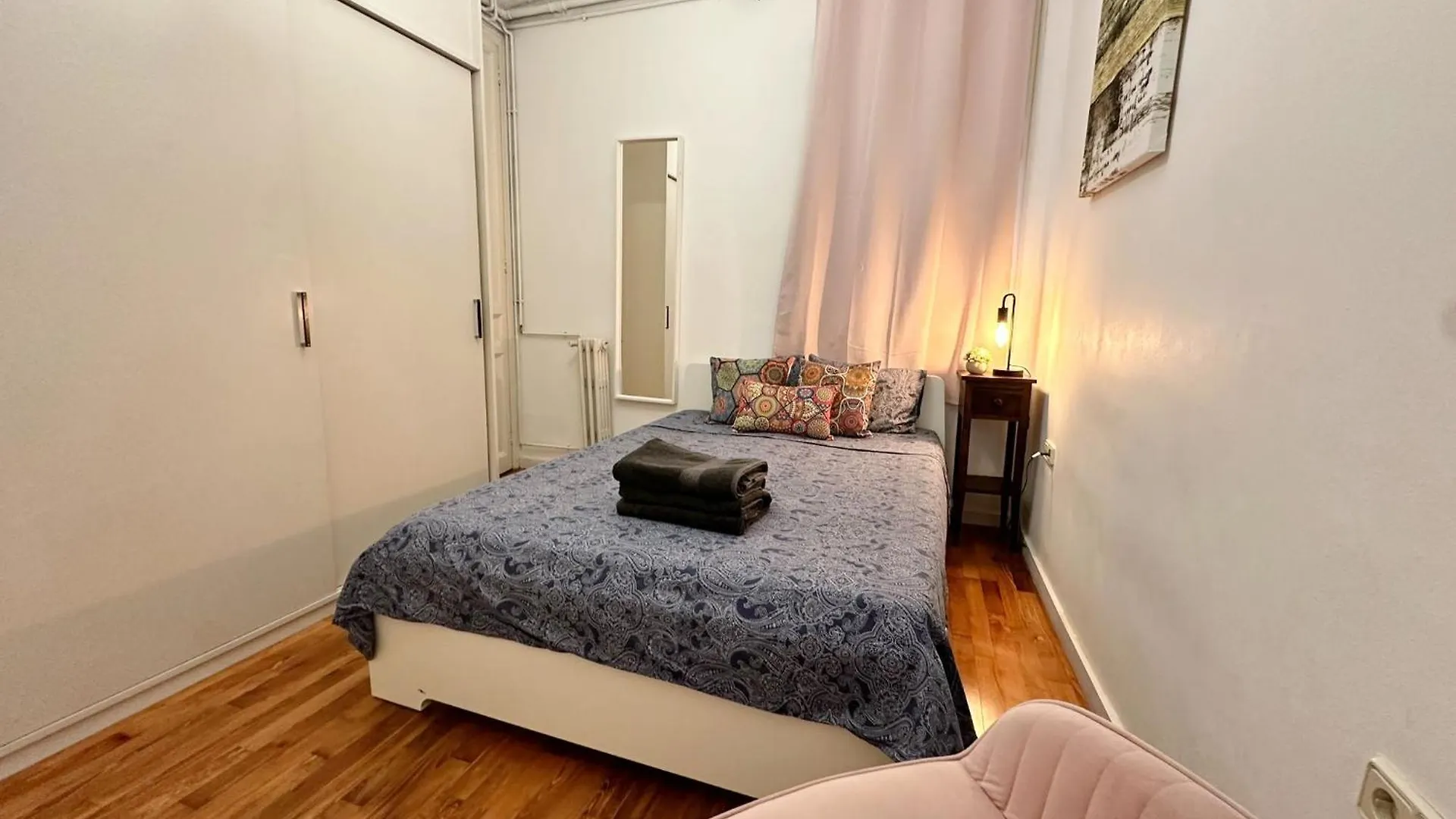 Oasis Rooms Barcelona - Plaza Urquinaona