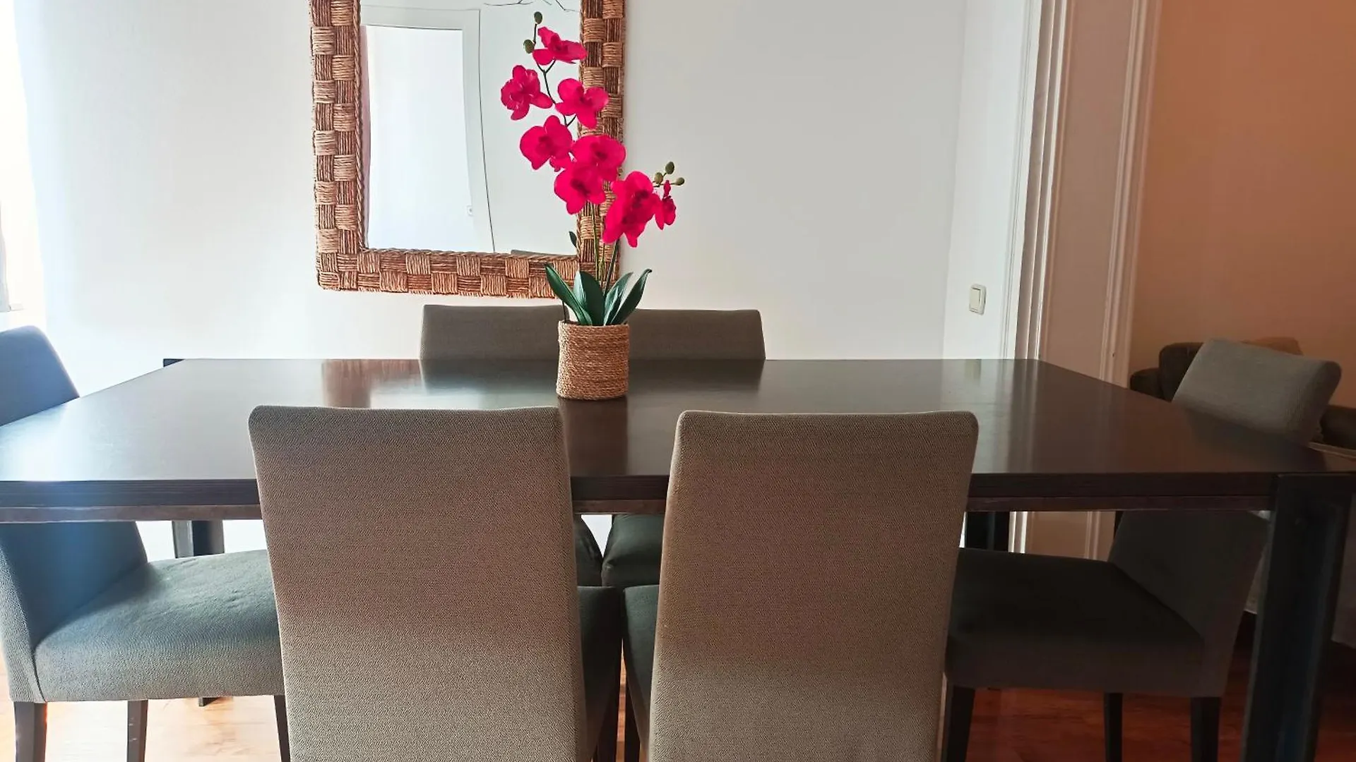 Oasis Rooms Barcelona - Plaza Urquinaona 0*,  Spain
